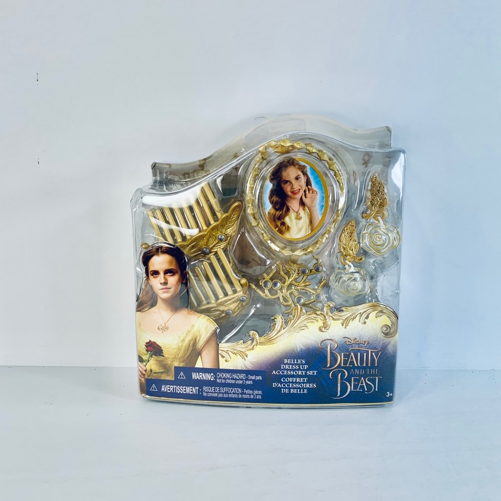 Disney Beauty & The Beast Belle’s Accessory Set